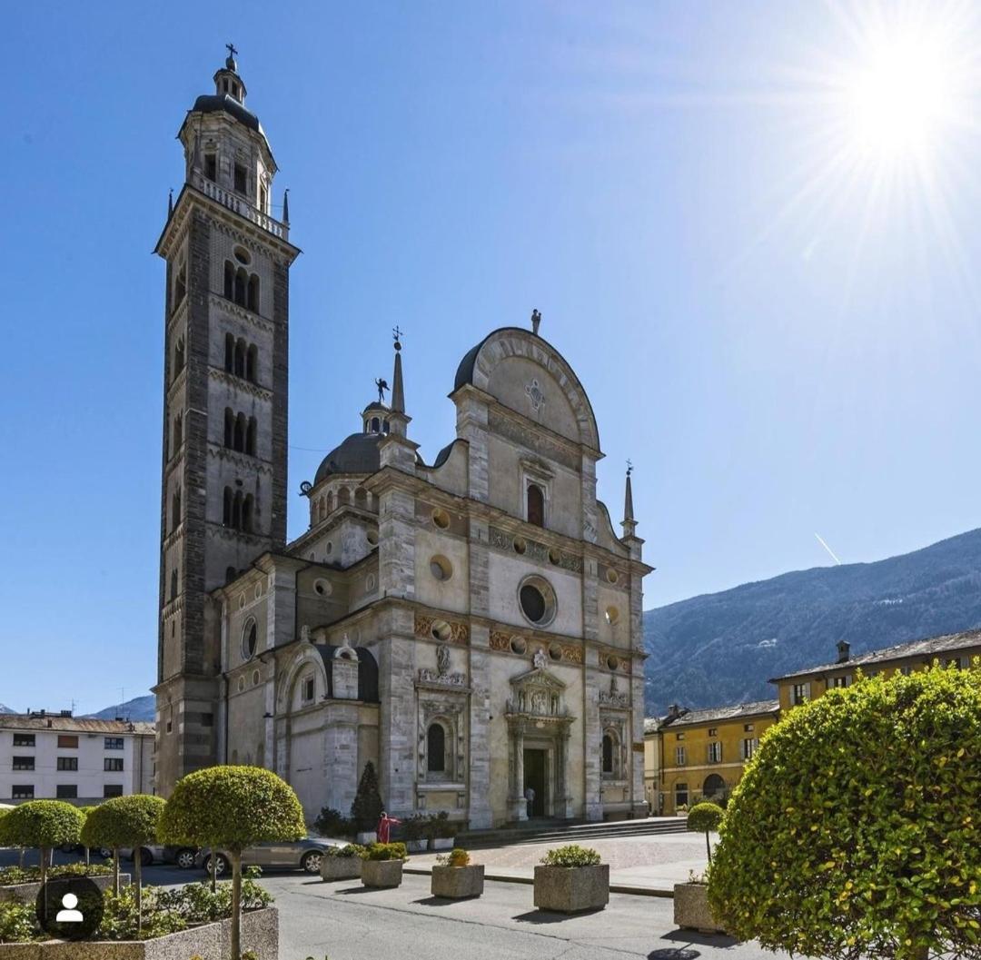 Mary House Sondrio Exterior foto